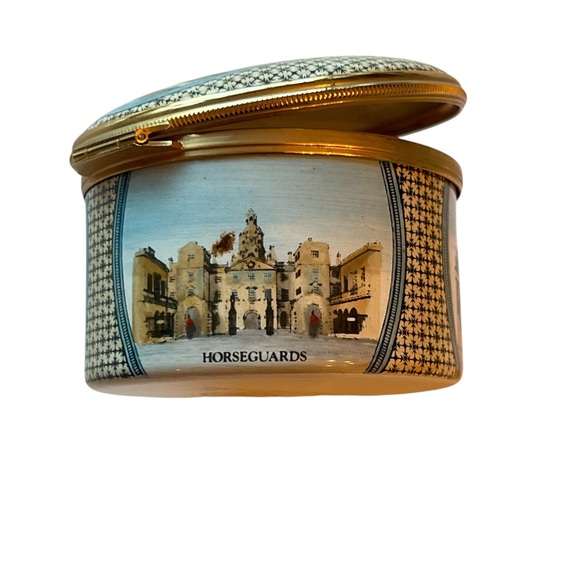 Halcyon Days Enamel Box- 10 Downing Street - Picture 7 of 10